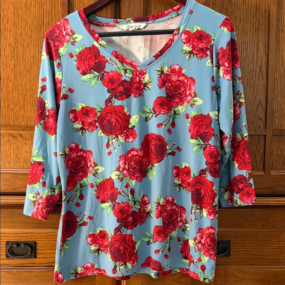 The Pioneer Woman V-neck 3/4 Sleeve Floral Top Cottagecore Watercolor Stretch